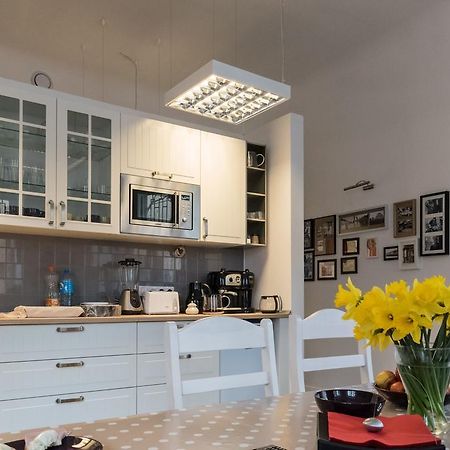 Ll20 Hostel Warsawa Bagian luar foto