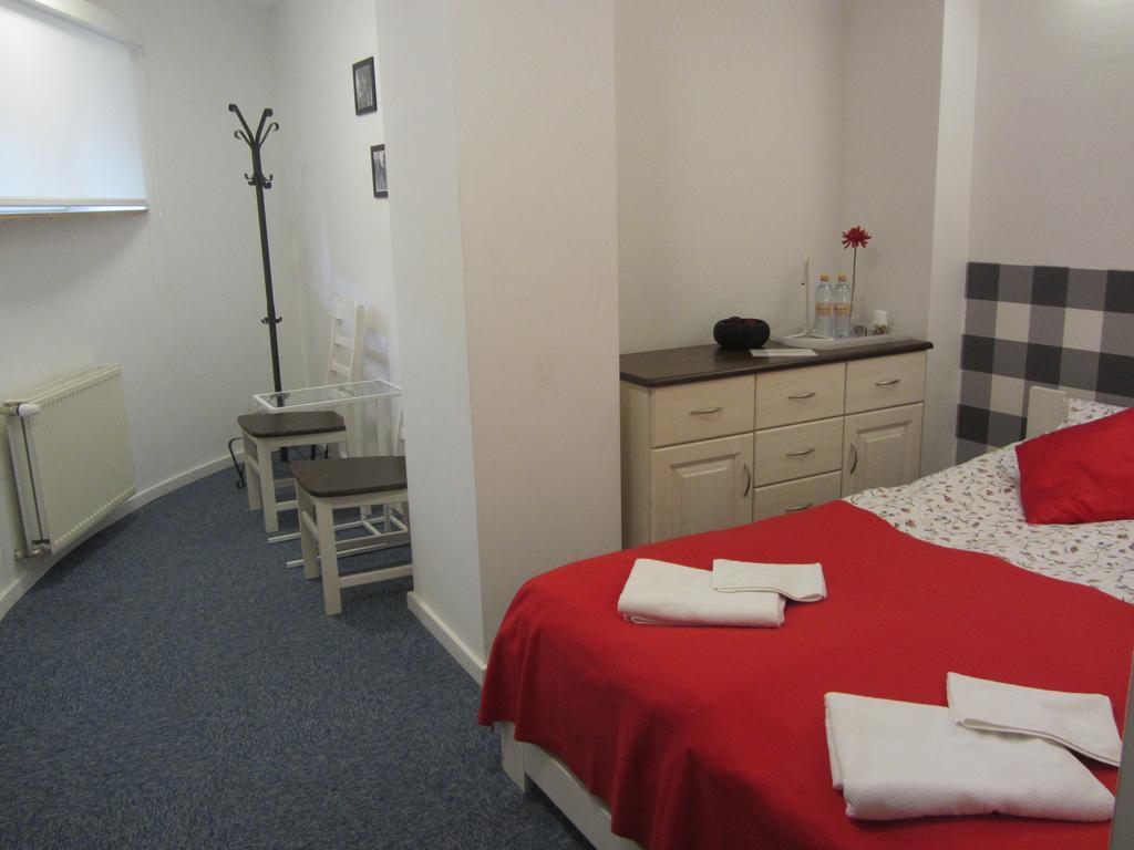 Ll20 Hostel Warsawa Bagian luar foto