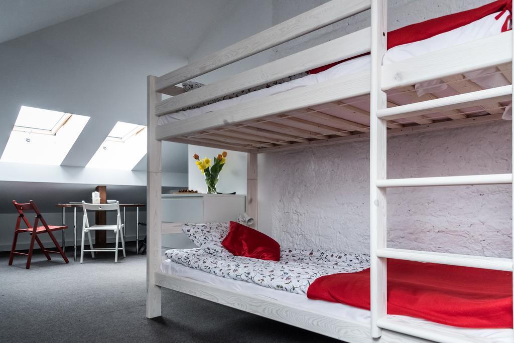 Ll20 Hostel Warsawa Bagian luar foto