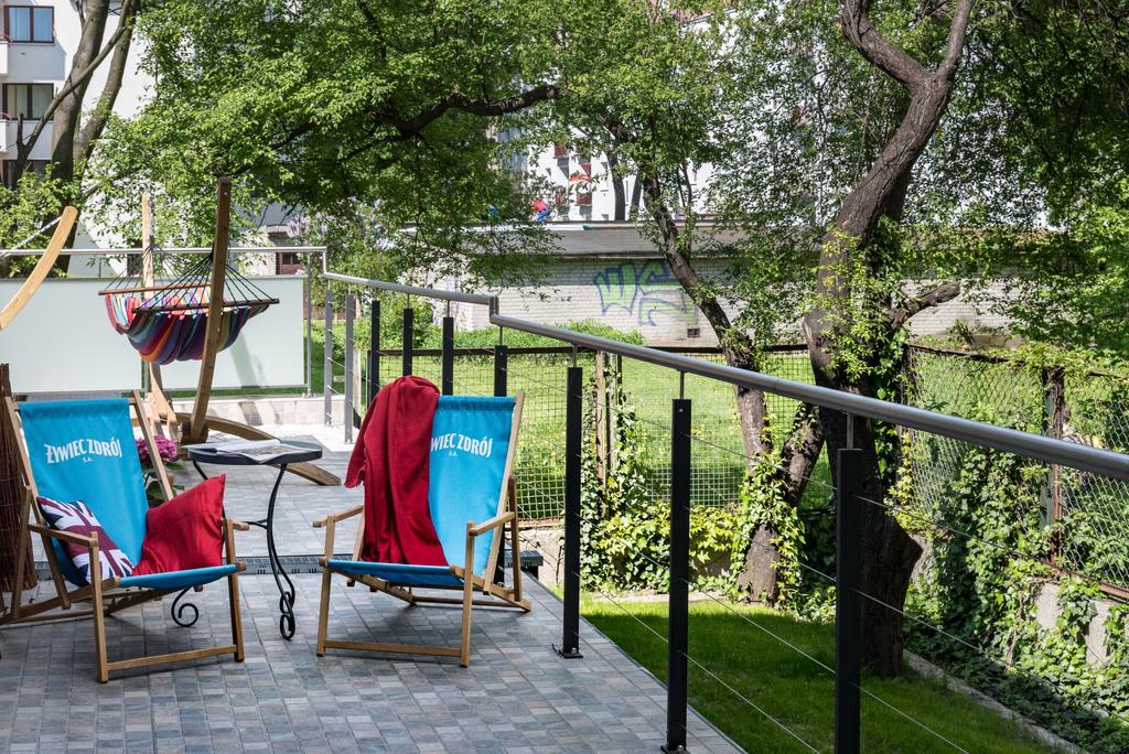 Ll20 Hostel Warsawa Bagian luar foto