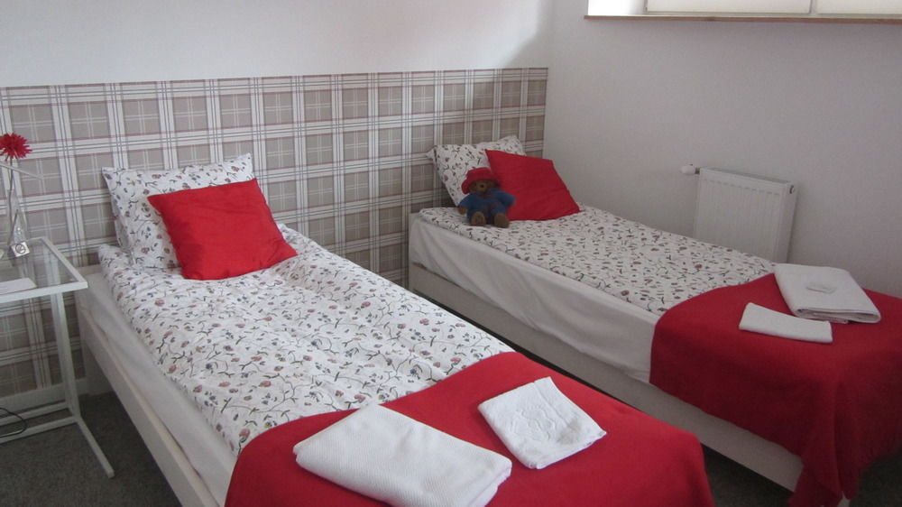 Ll20 Hostel Warsawa Bagian luar foto